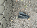 В Курской области украинский дрон взорвал крышу легкового автомобиля