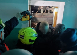 В Курске сорвался лифт с пассажиром