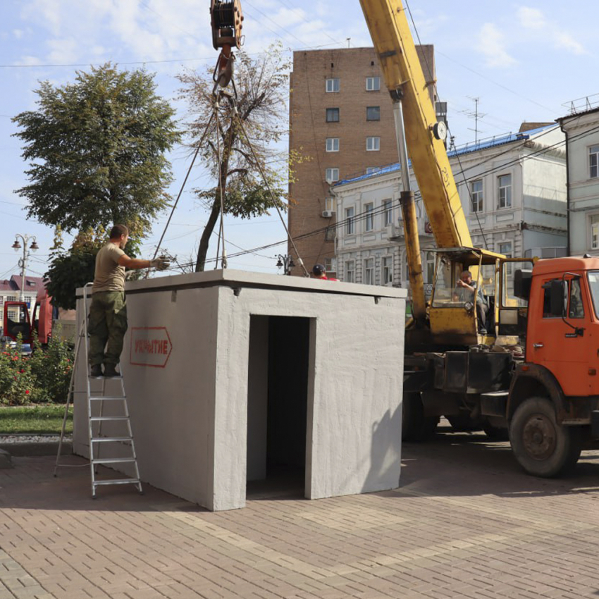 Курские власти решают вопрос об установке укрытий по всему региону