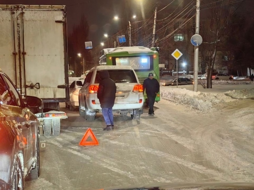 В Курске за день попали в ДТП пять новых «Волгабасов»