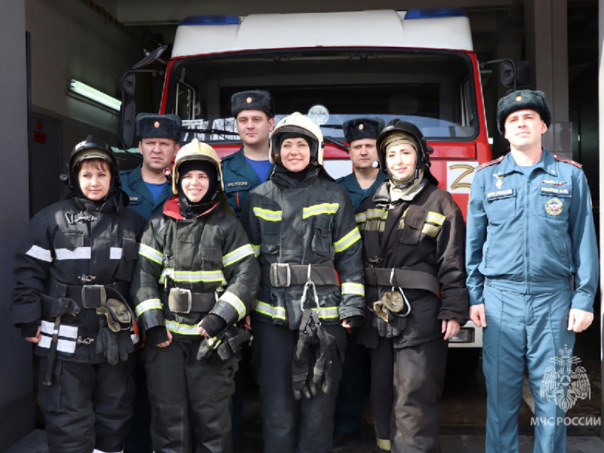 В Курске к несению дежурства приступил первый женский пожарный караул