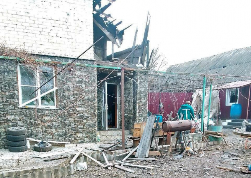 В курском поселке Теткино обстрелом ВСУ повреждены 14 домовладений