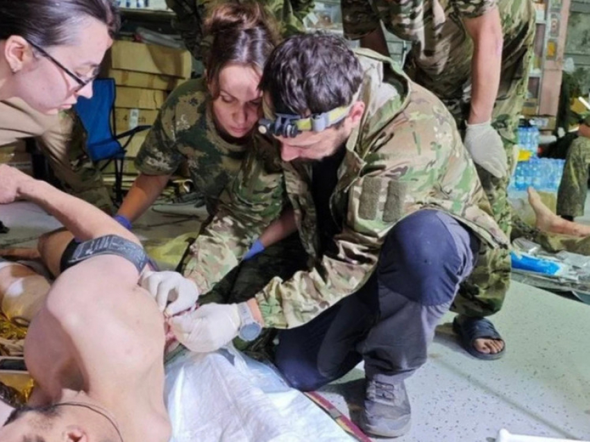 Потерявший руку в бое в Курской области военный восемь часов шел за помощью