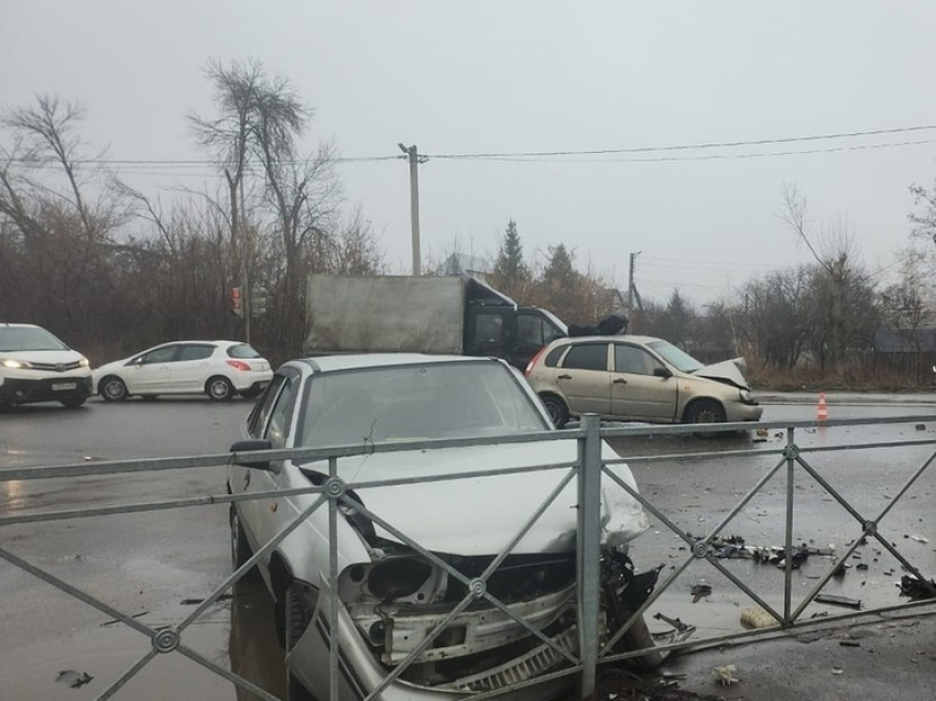 Три человека пострадали в ДТП в Курске